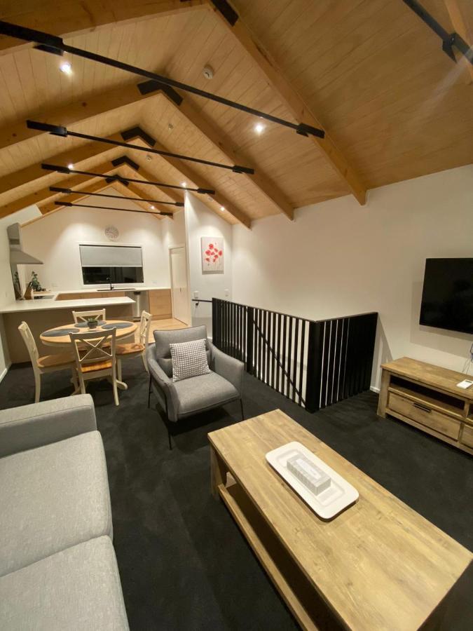 Queenstown Central - Walk To Town - Free Parking - Wifi And Smart Tv - Gym Экстерьер фото